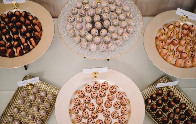 Is a custom chocolate buffet on your dream wedding list? Let us make it happen for you. #kateweiserchocolate #customgifts #wedding