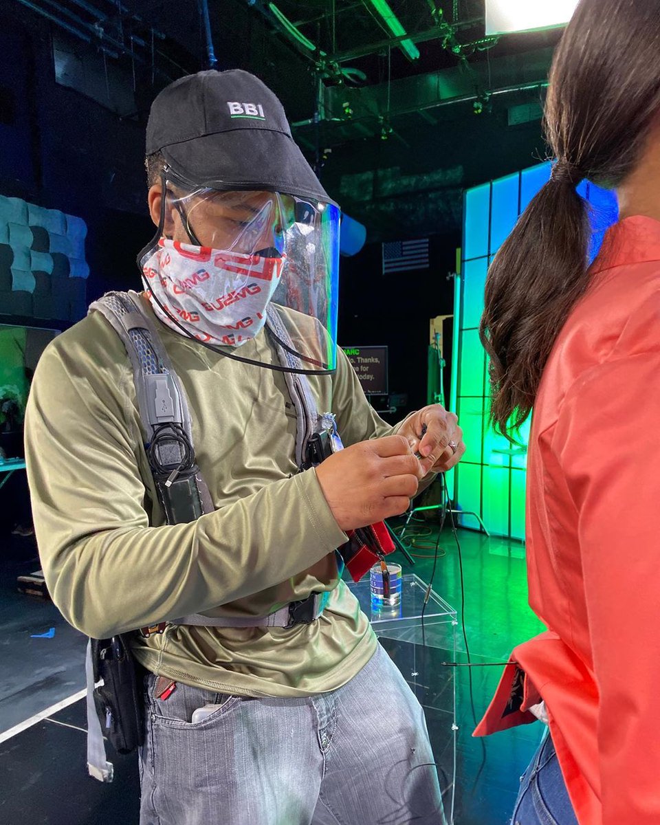 Bubblebee_Ind's tweet photo. "Been using the @Bubblebee_Ind #VisorCapWide on set for a solid week now. It’s been helpful and well received, especially by the talent..."

1/3 #MakingSoundSoundBetter #OnSet #SetLife #ProductionLife #SoundMixer #LocationSound #SoundOnSet #SoundRolling #SoundSpeeds #SoundDept https://t.co/KYKz2vrdAG