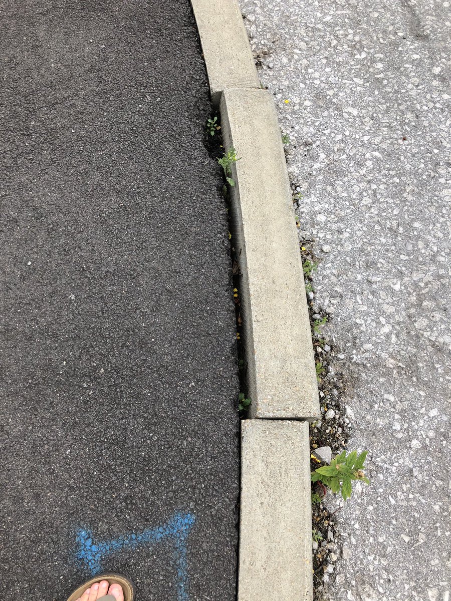 anyaeb's tweet photo. Any news on when our estate will be finished @SMilneHomes over 3 years and it’s looking worse every day, lack of response from SM customer service is not a good advert for #NewHomesWeek https://t.co/DBj8E7XdB8