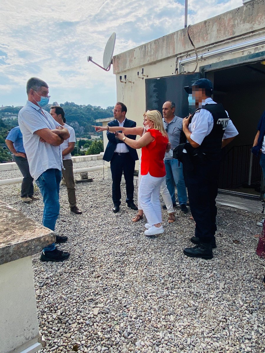 anthony_borre's tweet photo. Avec @Fkhaldi06 et la Directrice Départementale de la Sécurité Publique, Nadine Le Calonnec, aux  #Liserons, pour faire le point sur la situation et remercier les forces de l’ordre pour leur engagement. https://t.co/peo3r7GsOa