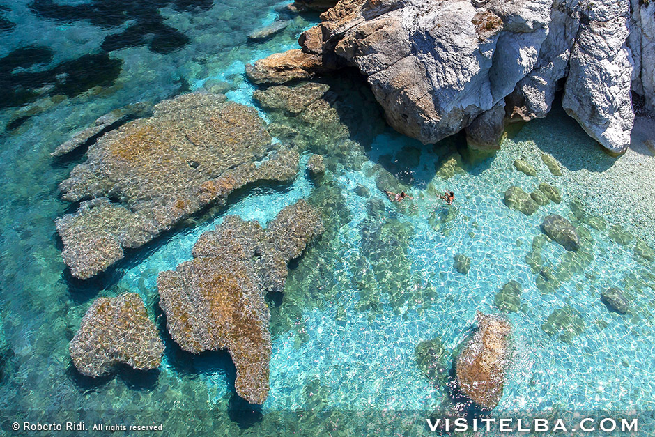 🇬🇧 What better way to celebrate #FriendshipDay on Elba?
🇮🇹 Perché non festeggiare la #GiornataDellAmicizia all'Elba?
#VisitElba #Elba #Tuscany