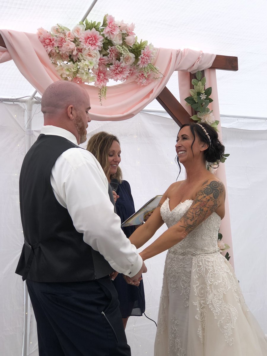 rob70607's tweet photo. Amazing day last Saturday. Got to marry my best friend and soulmate. Absolutely best day ever !!!!😍 https://t.co/qrymXepYUO