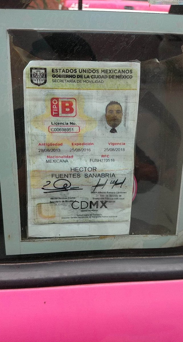 taxi placas A1812B desde las 5 am abandonado con las llaves adentro en calle 4 col. La Martínica <a href="/AlcaldiaAO/">Alcaldía Álvaro Obregón</a>, no es de ningún vecino de la colonia <a href="/SSC_CDMX/">SSC CDMX</a> <a href="/UCS_GCDMX/">Unidad de Contacto del Secretario SSC CDMX</a> <a href="/C5_CDMX/">C5 CDMX</a> <a href="/DGSC_AO/">Dirección General de Seguridad Ciudadana ÁO</a>  @MarcelaMunozAO pueden verificar la situación por favor <a href="/LaSEMOVI/">Secretaría de Movilidad CDMX</a> <a href="/VigimoviCDMX/">VigiMoviCDMX</a> <a href="/locatel_mx/">@locatel_mx</a>