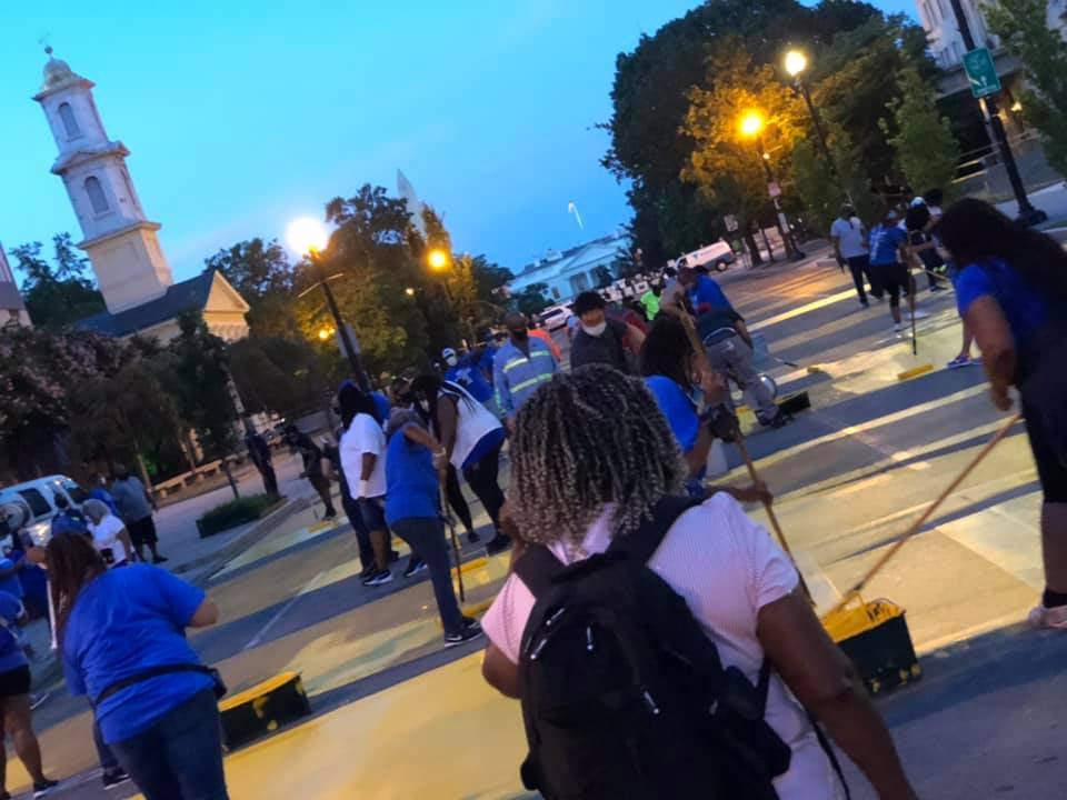 ZPhiBInc1920's tweet photo. Mayor Bowser invited Zetas and Sigmas to help touch up the mural at the Black Lives Matter Plaza in preparation for The Honorable John Lewis’ motorcade in Washington, DC on Monday, July 27. 

#ZETAPHIBETA #PHIBETASIGMA #ZPHIB #ZPHIB2020 #BLACKLIVESMATTER https://t.co/hUNUhjIfcq