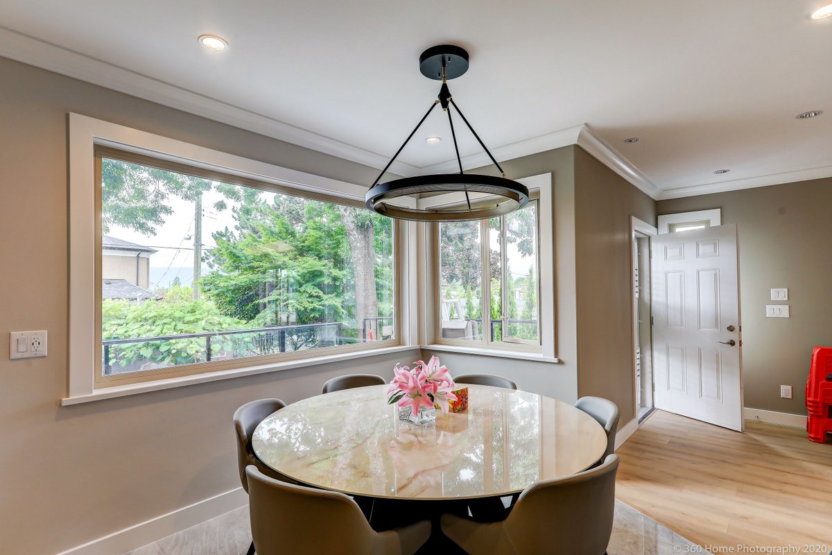 kpchomes's tweet photo. Dining Room of the interior renovation we did in the Prince of Wales neighbourhood #Vancouver #Renovation #Canada https://t.co/Zquxkmlho9