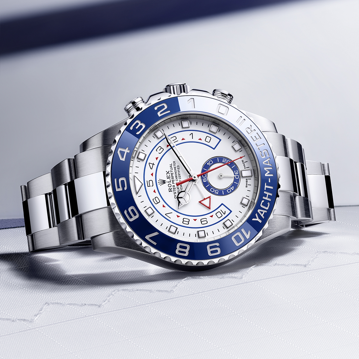 ROLEX's tweet photo. Created for skippers and their racing crews, the Yacht-Master II features an exclusive programmable countdown with mechanical memory. It can be set and synchronized via the rotatable bezel, winding crown and pushers. More https://t.co/9tS1VlBBZ0 #Perpetual https://t.co/34CAEtN79a