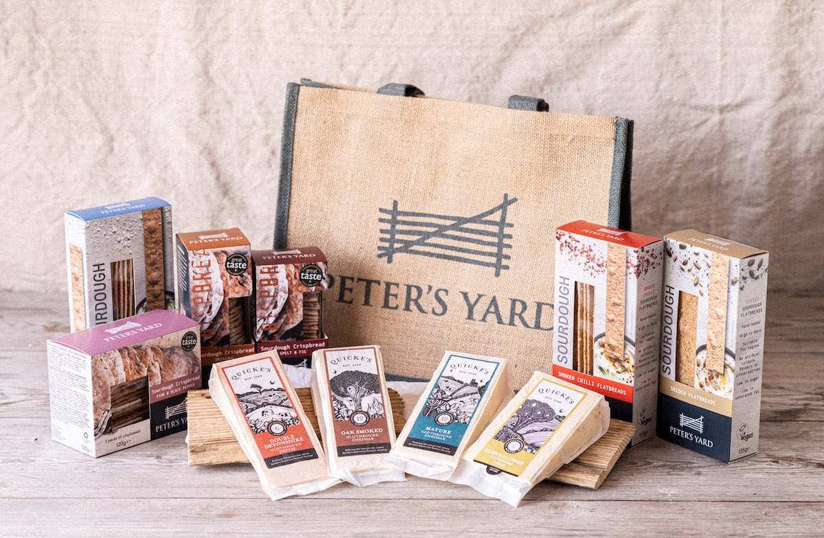 QuickesCheese's tweet image. We’ve partnered with @petersyard to run a competition, giving you the chance to win the perfect summer package - a selection of their award-winning sourdough crispbreads and flatbreads to enjoy with our carefully curated Summer Cheese Box. Enter here: bit.ly/30YScEp
