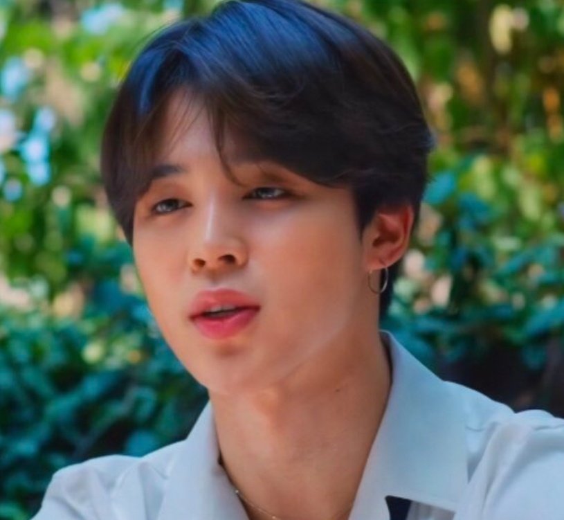 Jimin's unwhitewashed and glowing skin - A needed thread..