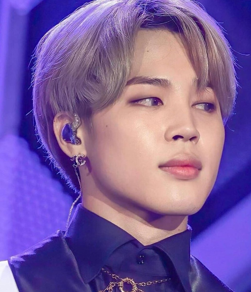 Jimin's unwhitewashed and glowing skin - A needed thread..