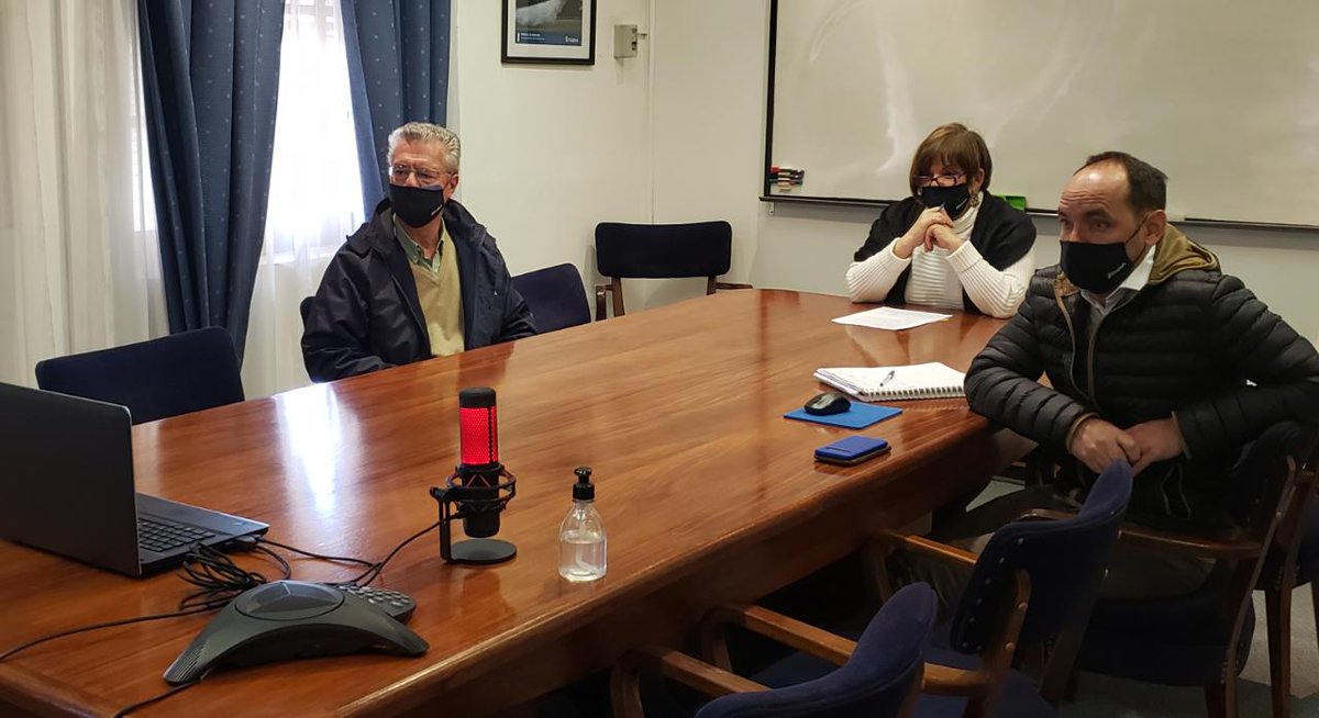 MirtaIriondo's tweet image. Ambas instituciones darán comienzo a una serie de actividades planificadas para el corto, mediano y largo plazo. Destacándose el desarrollo de un radar de apertura sintética que será utilizado en el avión #PucaráFénix, para realizar el relevamiento de superficies.