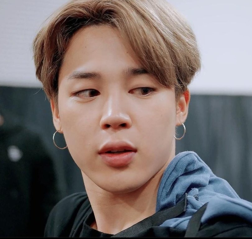Jimin's unwhitewashed and glowing skin - A needed thread..