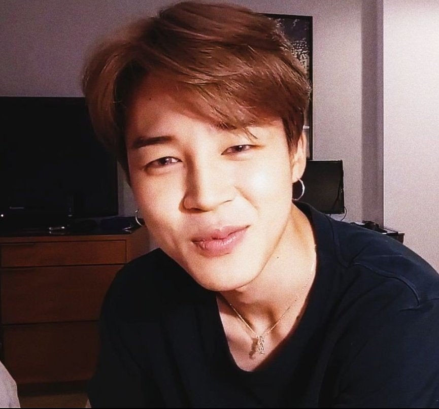 Jimin's unwhitewashed and glowing skin - A needed thread..