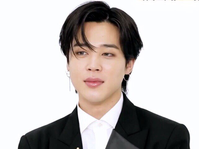 Jimin's unwhitewashed and glowing skin - A needed thread..