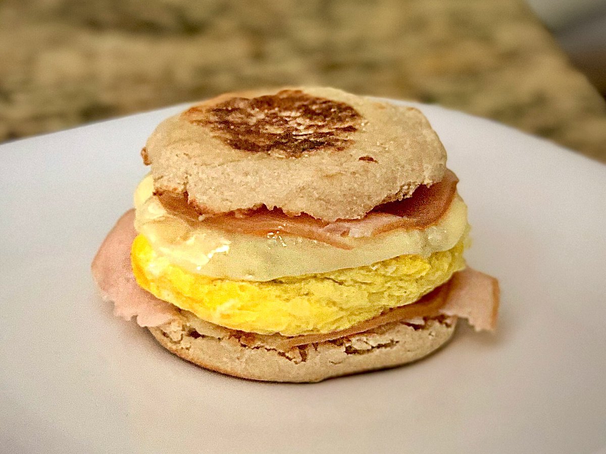 My #homemade @McDonalds #EggMcMuffin— sourdough English muffins, provolone cheese, Black Forest ham, roasted turkey, spicy Japanese mayo. My favorite part is the 2 eggs fit perfectly 👌
#breakfast #food #foodporn #quarantine #cook #covid19 #coronacooking #foodphotography #foodie