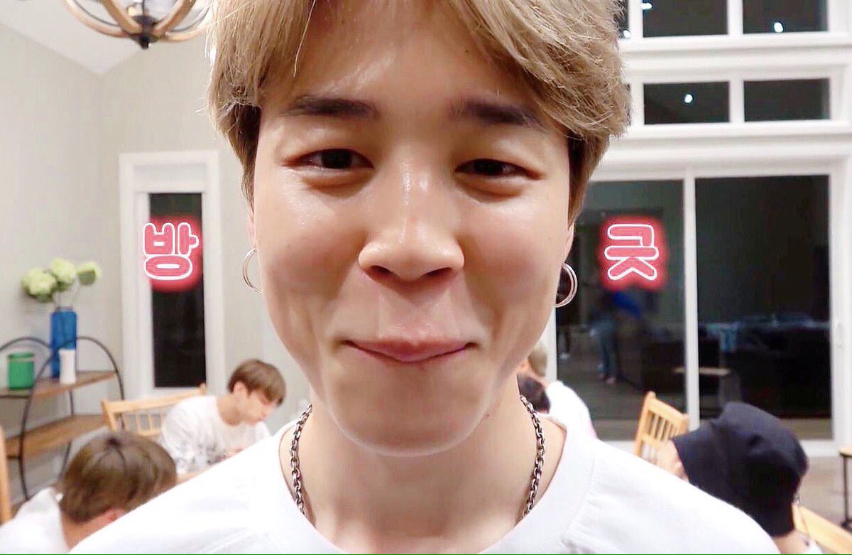 Jimin's unwhitewashed and glowing skin - A needed thread..