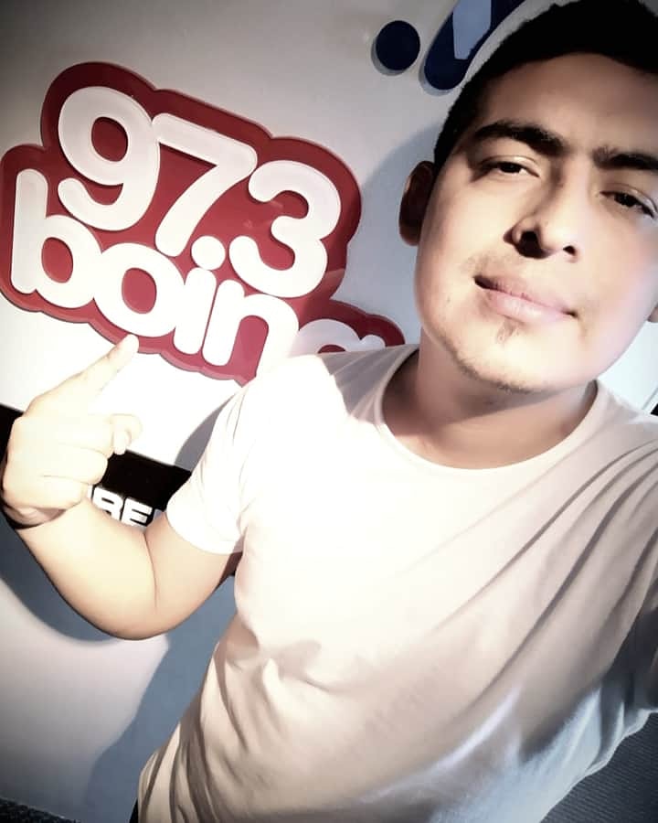 FrecuenciaZ's tweet photo. @EnzoCaceres te acompaña en la tarde/noche de Esquina con el #FlashBoing hasta las 21! 

Contale que lo escuchas desde Esquina al 3416000973 https://t.co/UxbDrDFygz