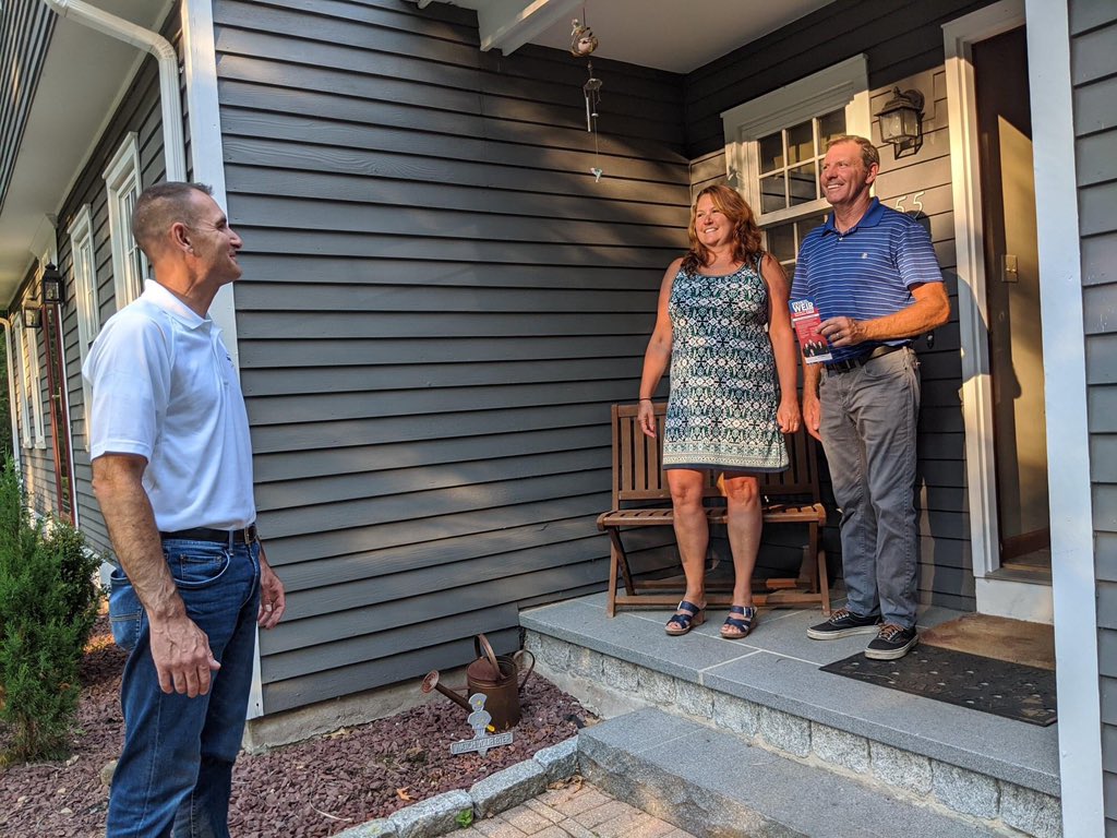 SteveWeirForCT's tweet photo. Visiting residents in the 19th district. Very nice to receive warm and bright greetings at the doorstep from so many nice, thoughtful people along the way. #GetCTBackToWork https://t.co/fg1W0q2UXr