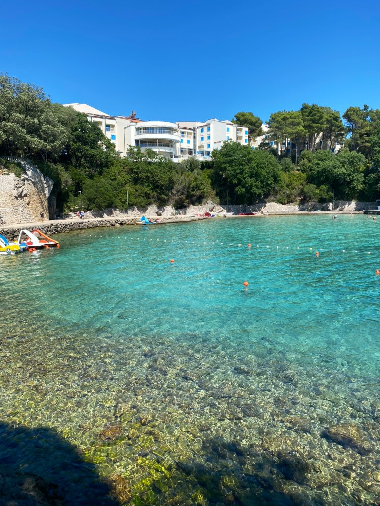 maaririii's tweet photo. Island Krk, Croatia 🇭🇷
#Croatia #croatiafulloflife #travel #summer #vacationmode @Croatia_hr https://t.co/tBdyEjVN9f