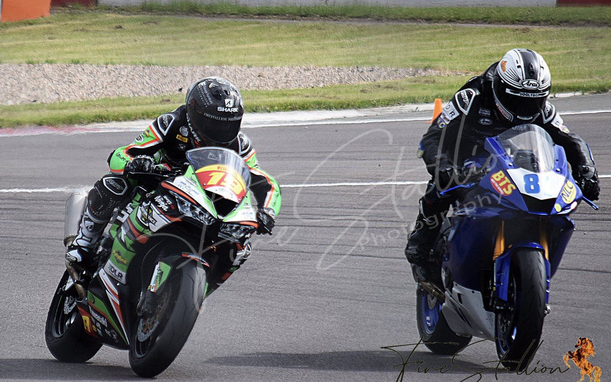 FireStallion666's tweet photo. Some  more from #donington @Talbot19Joe #kawasaki636 @Kawasaki_News @ZX6Rnet #jrperformance @thundersportgb #fastbikes #bikeracing #kawasakizx6r #jameshind #scottstevens #stephenthomas #firestallionphotography https://t.co/IVKjBgJ2HI