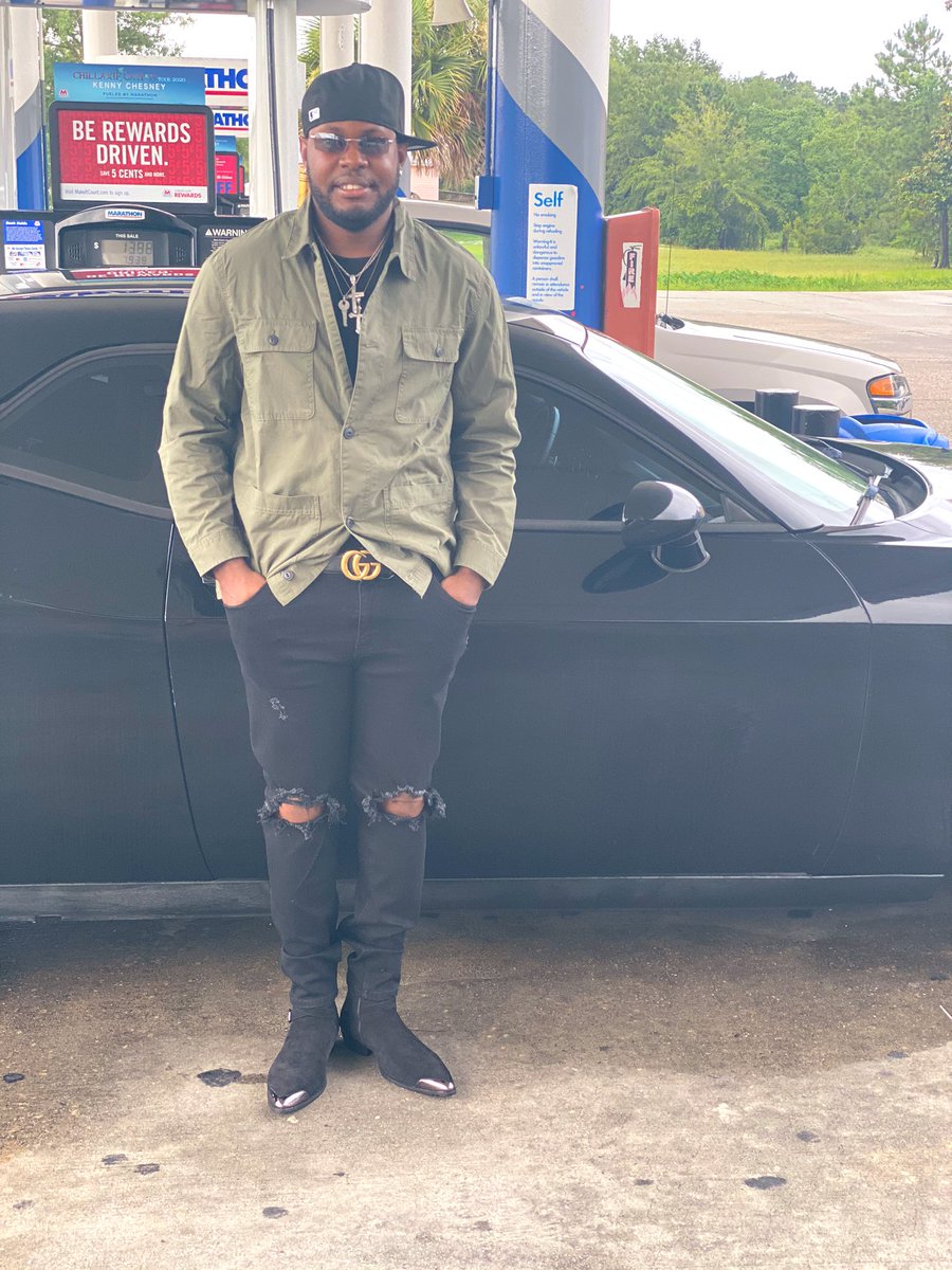 veinteDINERO's tweet image. Chapter 27 🎈 #LLTHAD #LLROB #LLNELL