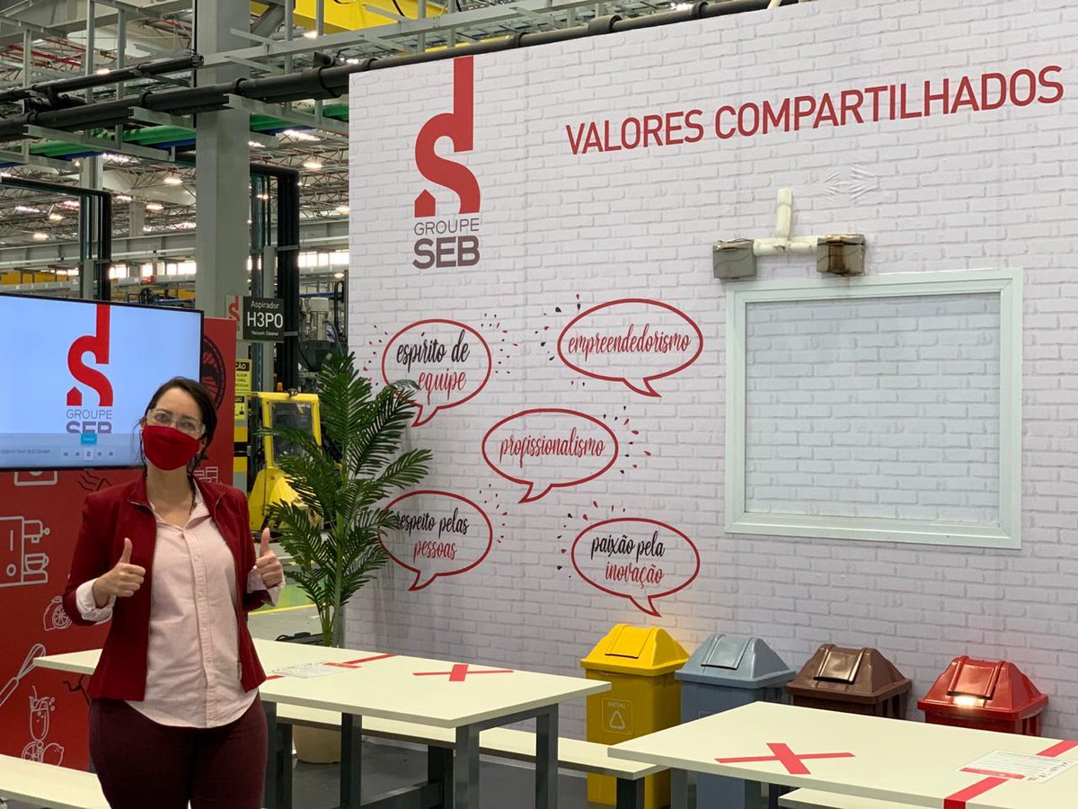 GroupeSEB's tweet photo. The new coffee areas in the production parts of our plant in Itatiaia, Brazil are designed to reinforce #connection, #integration and #exchange between colleagues, all of which are now even more important than ever.
#wellbeingmatters #teamspirit #groupsebfamily #insidegroupeseb https://t.co/NEvUdtD9GU