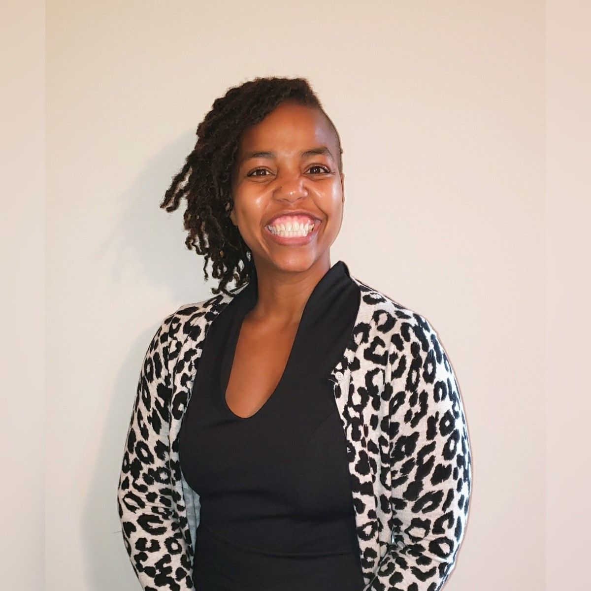 JCPSKY's tweet photo. 🎉 CONGRATULATIONS! @DocHowardJCPS named 🆕 principal of @ShelbyJCPS 

STORY ➡️ https://t.co/04k25J8XnM

#WeAreJCPS https://t.co/ee4s8KkqMK