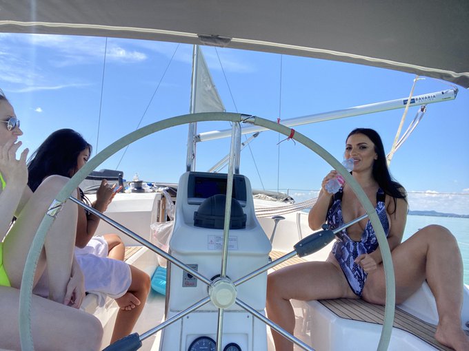 Backstage  🎀 Kesha Orteha &amp; Honey Demon 🎀 #only3xnetwork #oral #nsfw #pornstar #4Kporn #hdvideo #adult<a href="/tag/only3xnetwork"class="tags">#only3xnetwork</a><a href="/tag/beautiful"class="tags"><span>#beautiful</span></a><a href="/tag/porn"class="tags"><span>#porn</span></a><a href="/tag/babes"class="tags"><span>#babes</span></a><a href="/tag/ass"class="tags"><span>#ass</span></a><a href="/tag/pussy"class="tags"><span>#pussy</span></a><a href="/tag/oral"class="tags"><span>#oral</span></a><a href="/tag/adult"class="tags"><span>#adult</span></a>