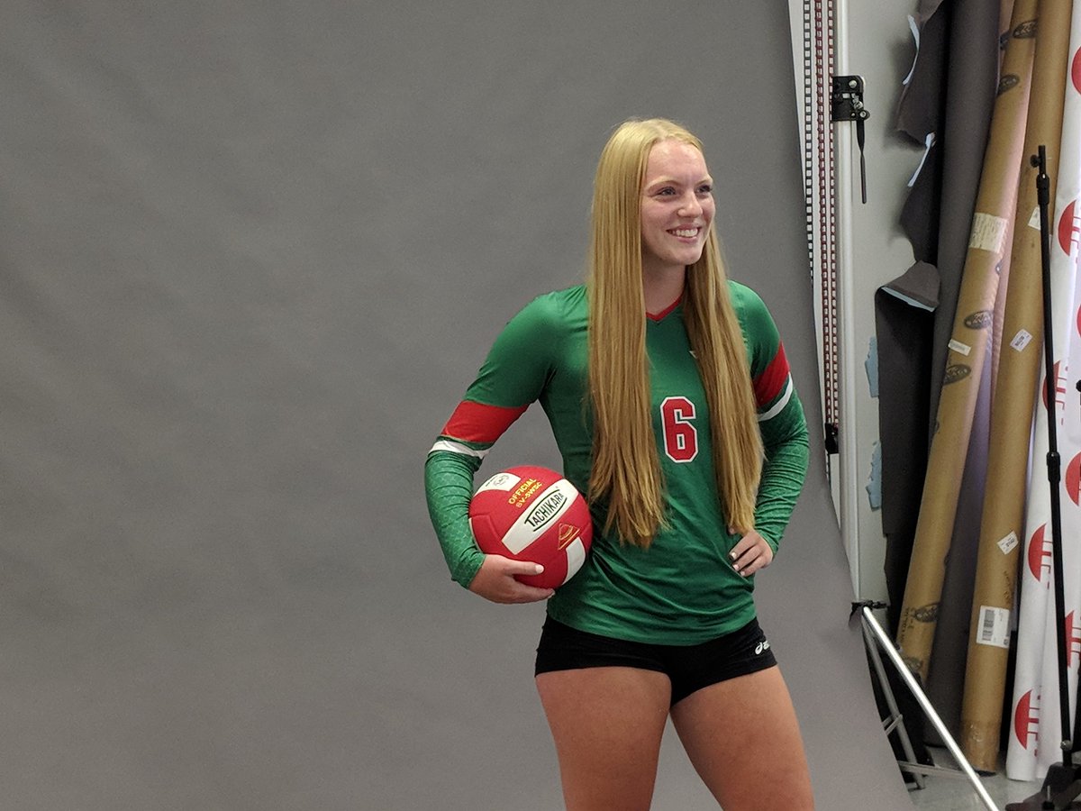 hunt_Rob's tweet photo. From @ahsindiansvball, senior @_lexiswanson is in for the @thbsports 2020 Volleyball #Elite11 https://t.co/3zen2bCjgq