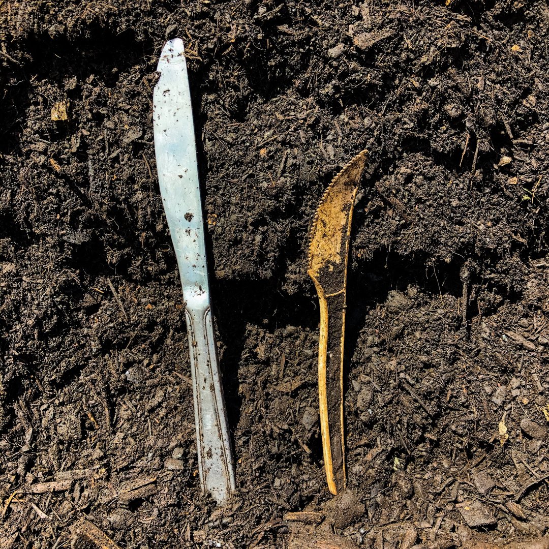 For #PlasticFreeJuly, we want to show you what “compostable” plastic looks like after multiple rounds of composting. Both of these knives went through the compost process - the compostable one barely budged, where the metal one is still good as new. 

While we have had succes