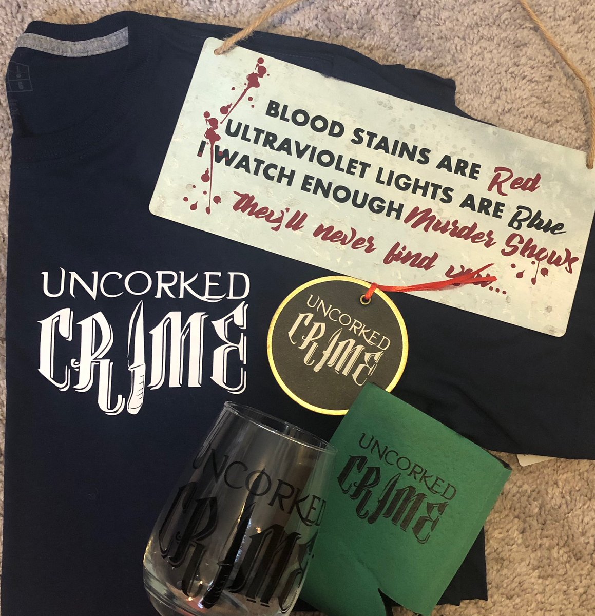 UncorkedCrime's tweet photo. 🚨Only 3 days left!🚨
Send in your personal stories about ghosts, true crime, or anything creepy by Friday to be entered into the next Uncorked Crime giveaway!🍷🔪 https://t.co/v9rL22Xy3B