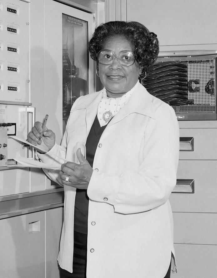 EngineerInHeels's tweet photo. 6) Mary Jackson, who not only helped calculate trajectories for NASA missions but also worked to hire and promote more women at NASA while overcoming racial and gender bias herself https://t.co/pBNDW8rYlc
