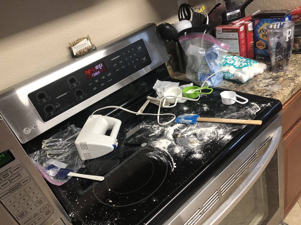 eataylor1266's tweet photo. When the man child needs to bake cookies during line camp, you pull out a recipe cuz he doesn’t want to do break and bake cookies! @BaylorNSP #BaylorLineCamp https://t.co/n4wUw6KNny