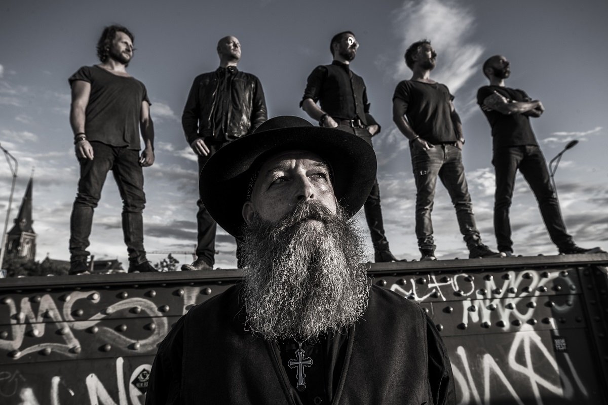 TheGallery_Gr's tweet photo. @ericclaytonnine , the legendary founder and frontman of #SAVIOURMACHINE with one of the most beautiful voices in the entire genre, sharing with us information about his #newalbum “#AThousandScars” and many details of his life!
https://t.co/kIr9U5gBI2
#ericclaytonandthenine https://t.co/wMrcvUEryt