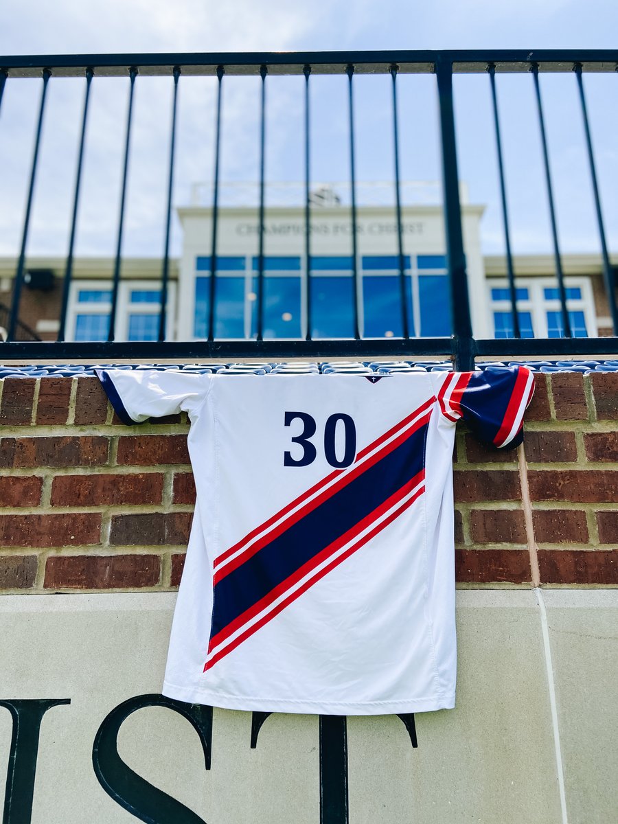 DBUMensSoccer's tweet photo. 🔥GIVEAWAY🔥

For a change to win this Men's Soccer jersey you must be following @DBUAthletics and @DBUSoccer and RT this tweet. For X2 bonus entries, tag a friend who isn’t following @DBUAthletics and get them to follow them. https://t.co/VbFfQfQHbj