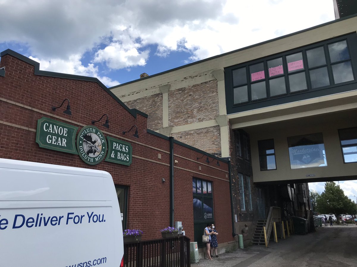 jt_haines's tweet photo. For the record, Duluthians are still making some things clear near the @duluthpack store entrance. #duluthpack #duluth https://t.co/YDW6ULNL8d