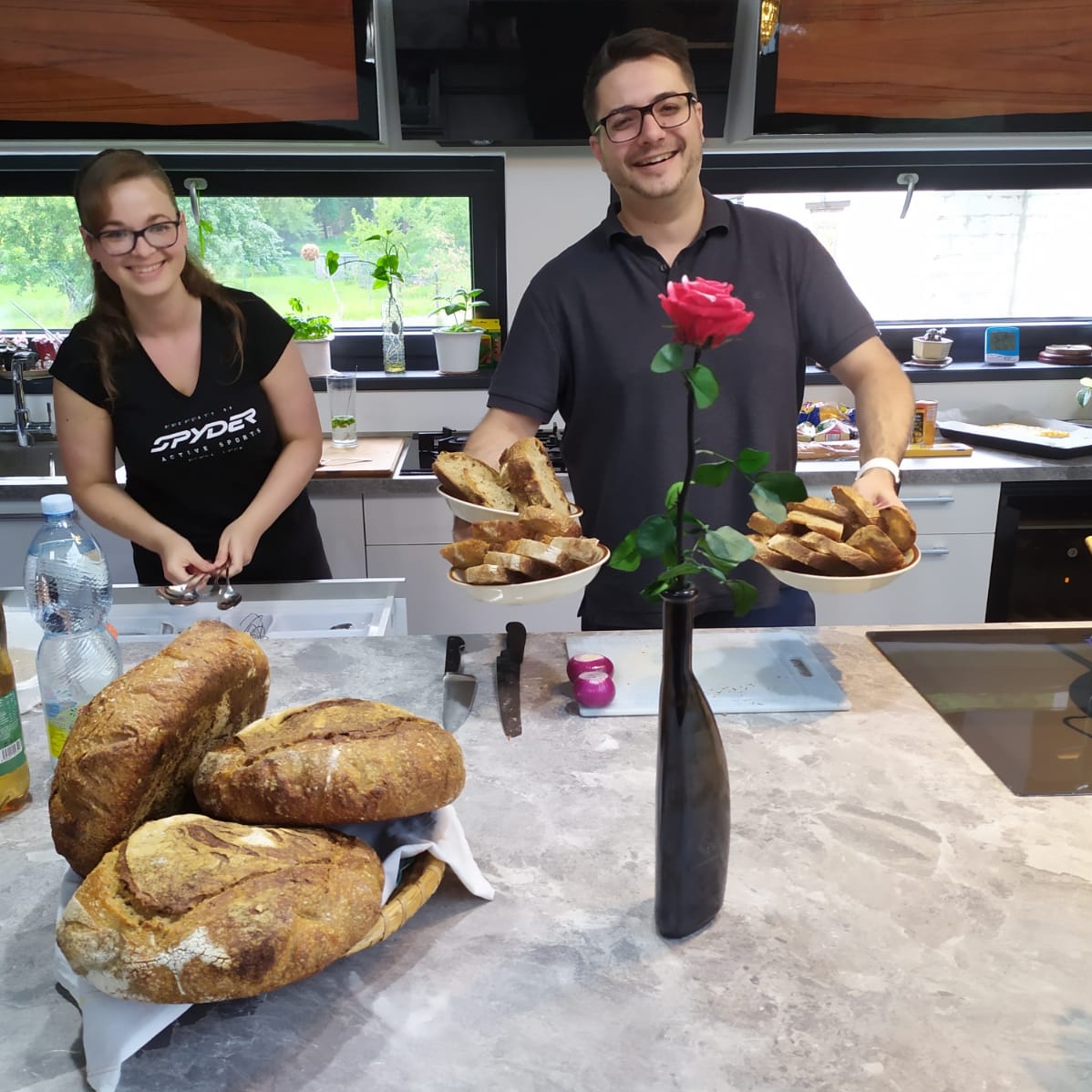 KitchenCharlies's tweet image. Fab day with @PaulOMahony time to #rethinkandgrowrich and bake some #Bread #Homemade #HomemadeBread