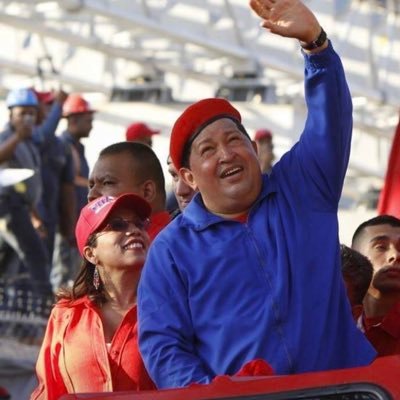 taniapsuv's tweet photo. 🔴Feliz cumpleaños amado Comandante Chávez. Tu ejemplo de valiente humanidad sigue retoñando hoy nuestra esperanza y edificando nuestro futuro. 
No hay palabras para tanto agradecimiento. Solo queremos cumplirte ¡Dios te bendiga por siempre!

#66AñosChávezInvicto https://t.co/uJRyG7nETy