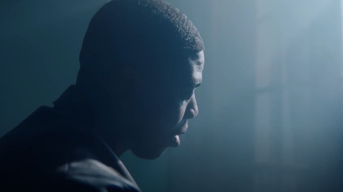 Dinos <a href="/PunchyDinos/">Nosdi Pichichi</a> voulait juste son «Arob@se» sur ces belles notes de piano - Clip ➡️ oodarmagazine.com/musique/rapfr/…