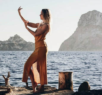 compared to overall massachusetts cases, the study shows no real divergence.it's the same curve, same peak. so where is this purported efficacy?this is why i referred to this as a "sun dance"it's just taking credit for a thing that was happening anyway.