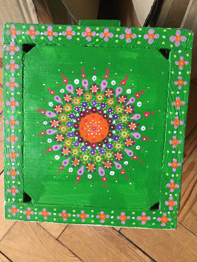 CancerAliDorset's tweet photo. My new hobby! Painting bird boxes (and other small wooden items) using freehand with acrylic paints and paint pens #painting #decorating #birdbox #MandalaArt https://t.co/2d3UjgcEGF