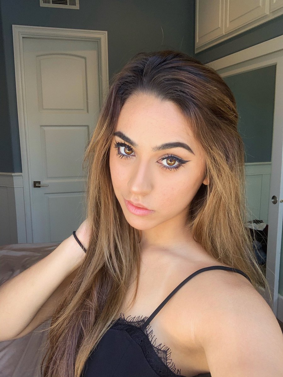 hayleyroettger's tweet image. wasian check