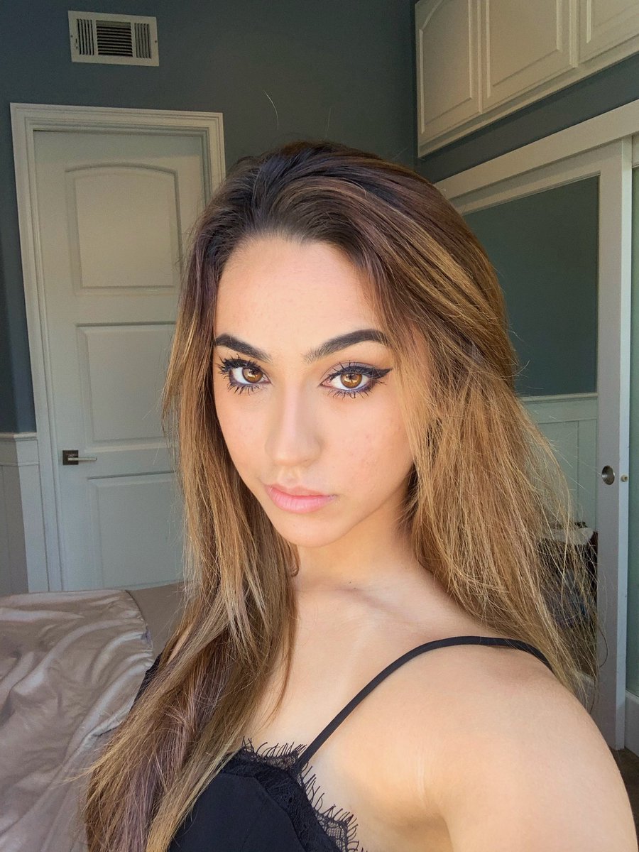 hayleyroettger's tweet image. wasian check