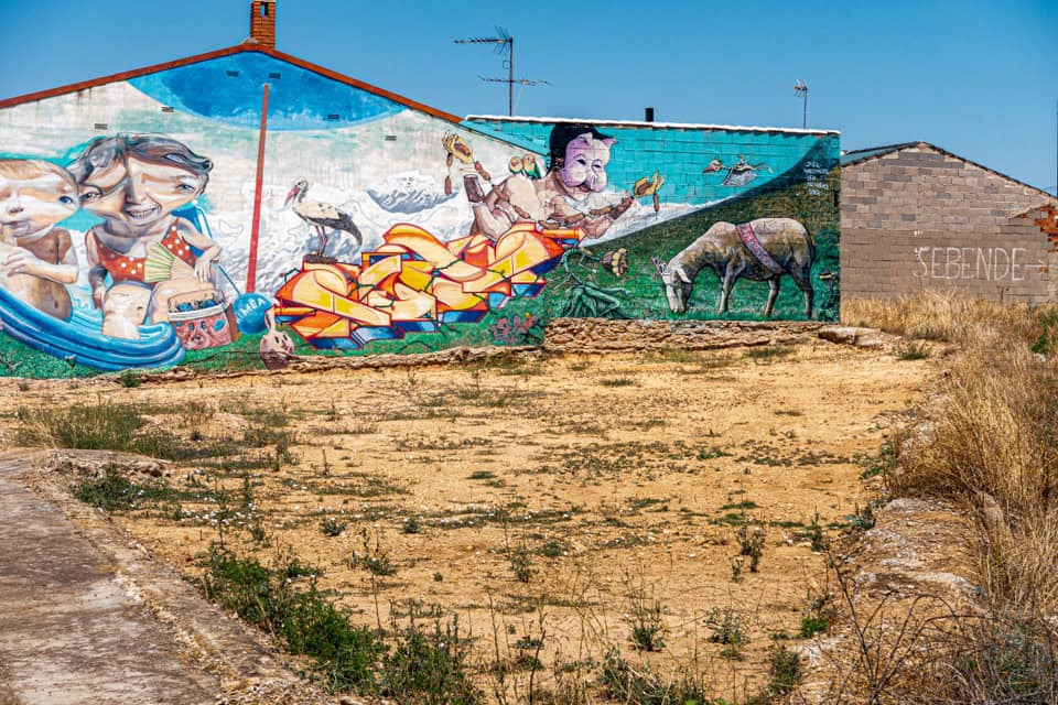 PERALTE_AS's tweet photo. Nada se escapa a la #cámara de @maram_1967 !!
#SEBENDE ... habrá mejor publicidad ?? 😉
📸propiedad #AlfredoRodríguez https://t.co/4Gtq8snaGJ