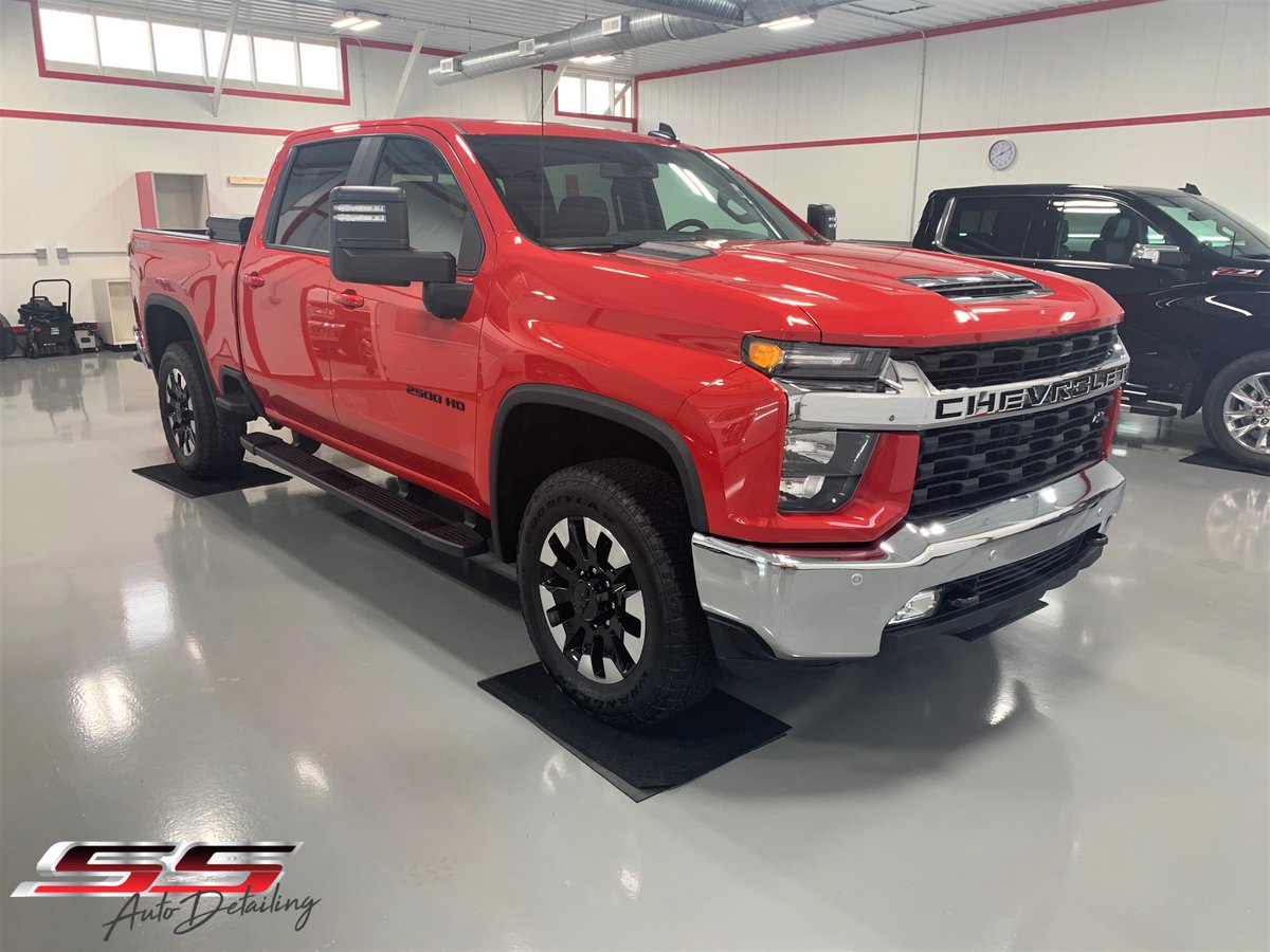 SS_Auto_Detail's tweet photo. This 2020 Chevrolet 2500 HD is red not after receiving an Opti-Coat Pro+ ceramic coating! https://t.co/517ly6ZITo