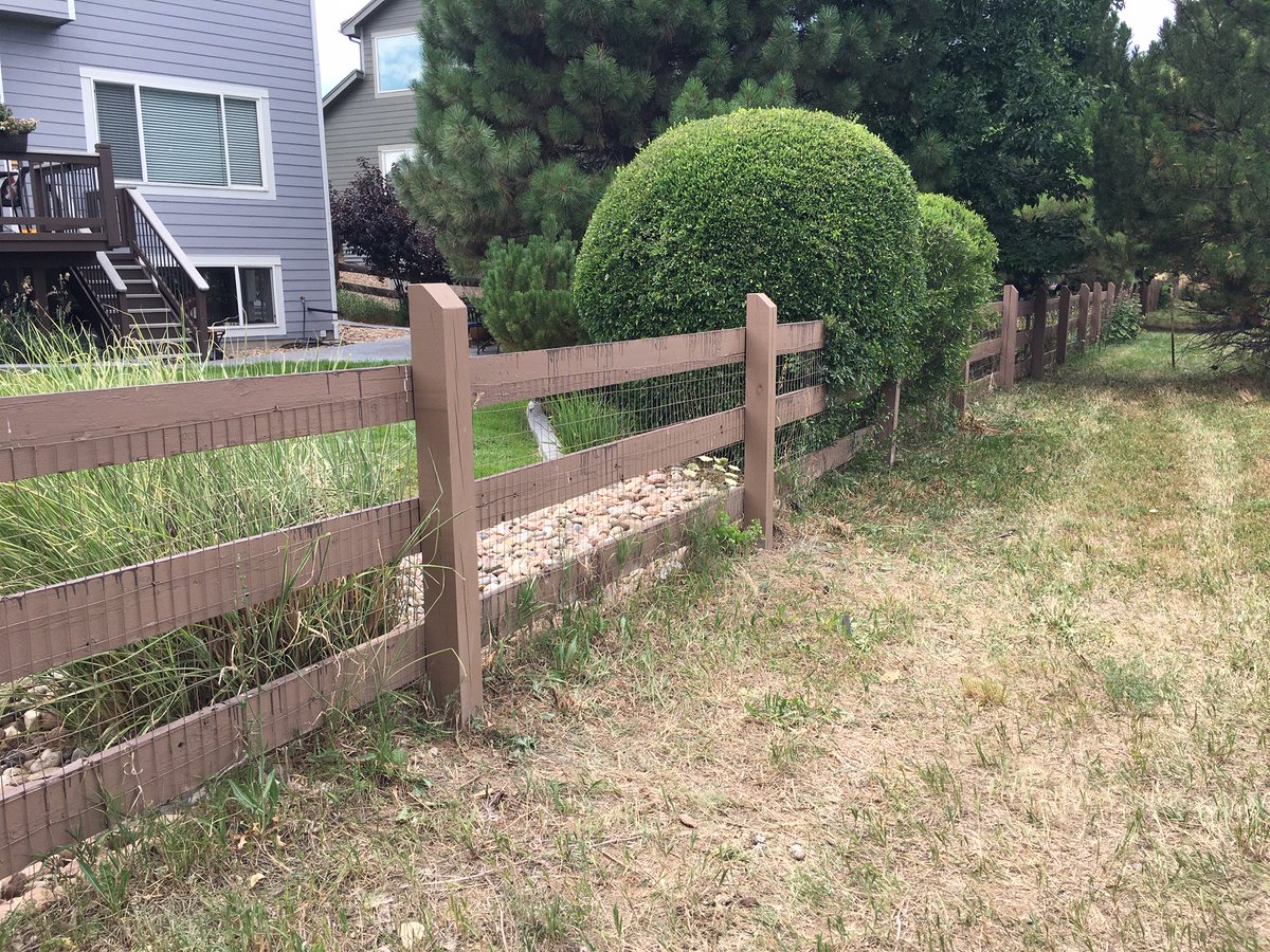 PRC_PrepRite's tweet photo. @PrepRiteCoating had a busy few days repairing fences around town.  Split rail fences take a beating.  Let us do the repairs at your property today.  #PRC #preprite #prepritecoatings #freeestimates #splitrail #fences #stain #posts #rails #repairs #carpentry #hoa #multifamily https://t.co/OabKPL8UnZ