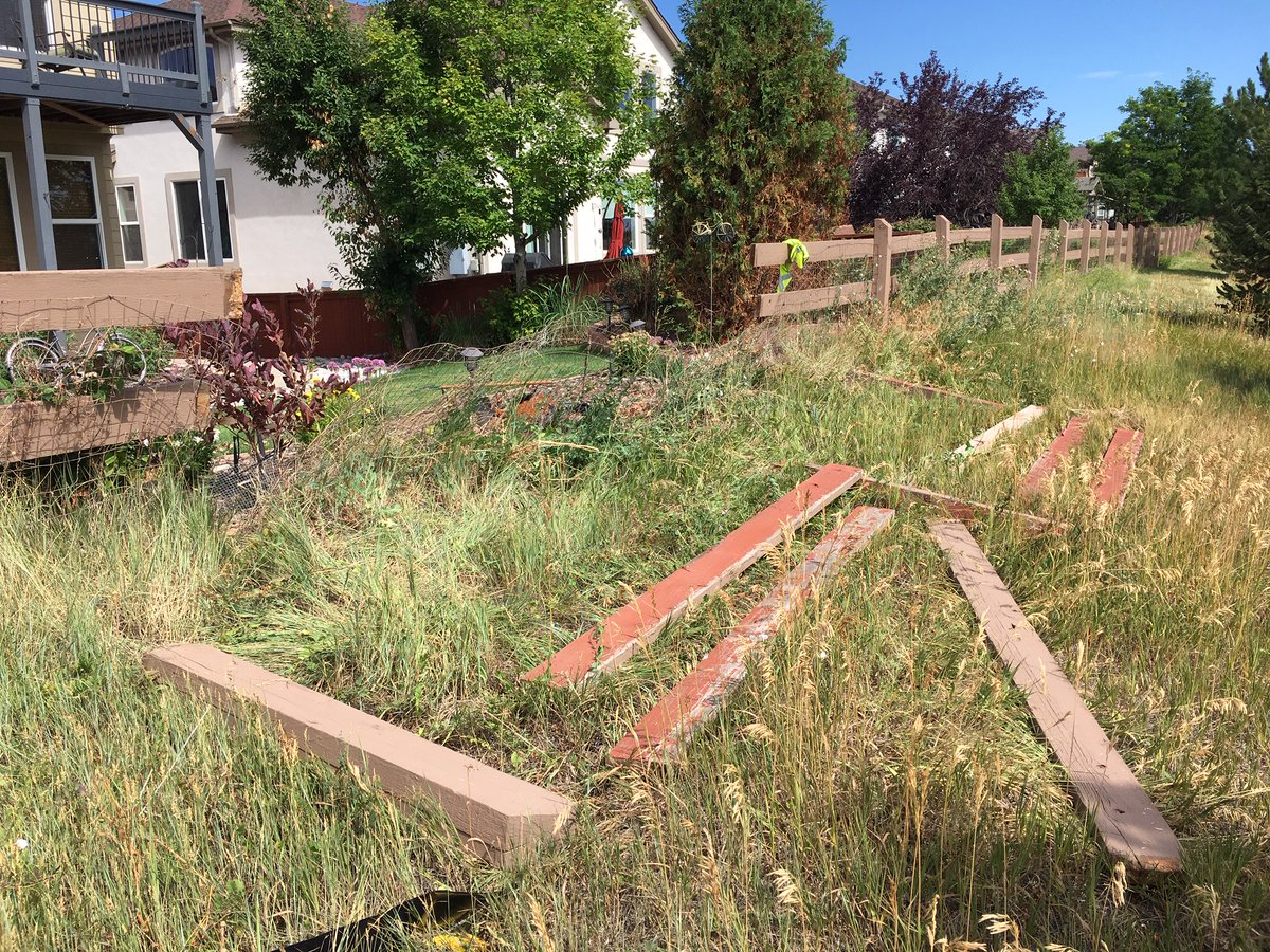 PRC_PrepRite's tweet photo. @PrepRiteCoating had a busy few days repairing fences around town.  Split rail fences take a beating.  Let us do the repairs at your property today.  #PRC #preprite #prepritecoatings #freeestimates #splitrail #fences #stain #posts #rails #repairs #carpentry #hoa #multifamily https://t.co/HdpCEn0coJ