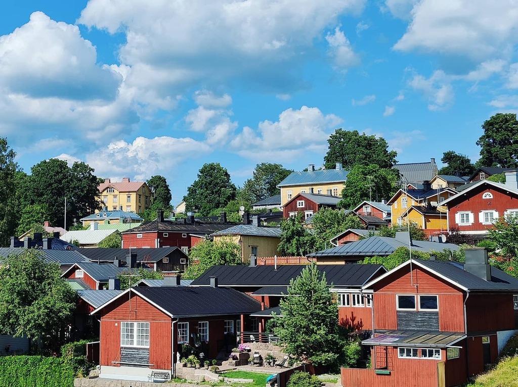 Postikorttimaisema vanhasta Porvoosta instagr.am/p/CDMkvphBbwt/