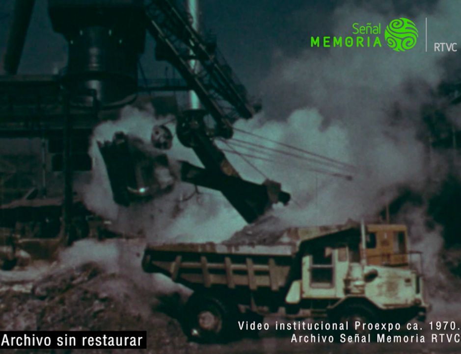 SenalMemoria's tweet photo. La promoción de las exportaciones del país, su transporte y financiación fueron los objetivos iniciales del banco de fomento #Proexpo creado en 1967. Descubre el fragmento audiovisual completo 👉 https://t.co/pme5GeOGwj https://t.co/n0Bn9RfA8c
