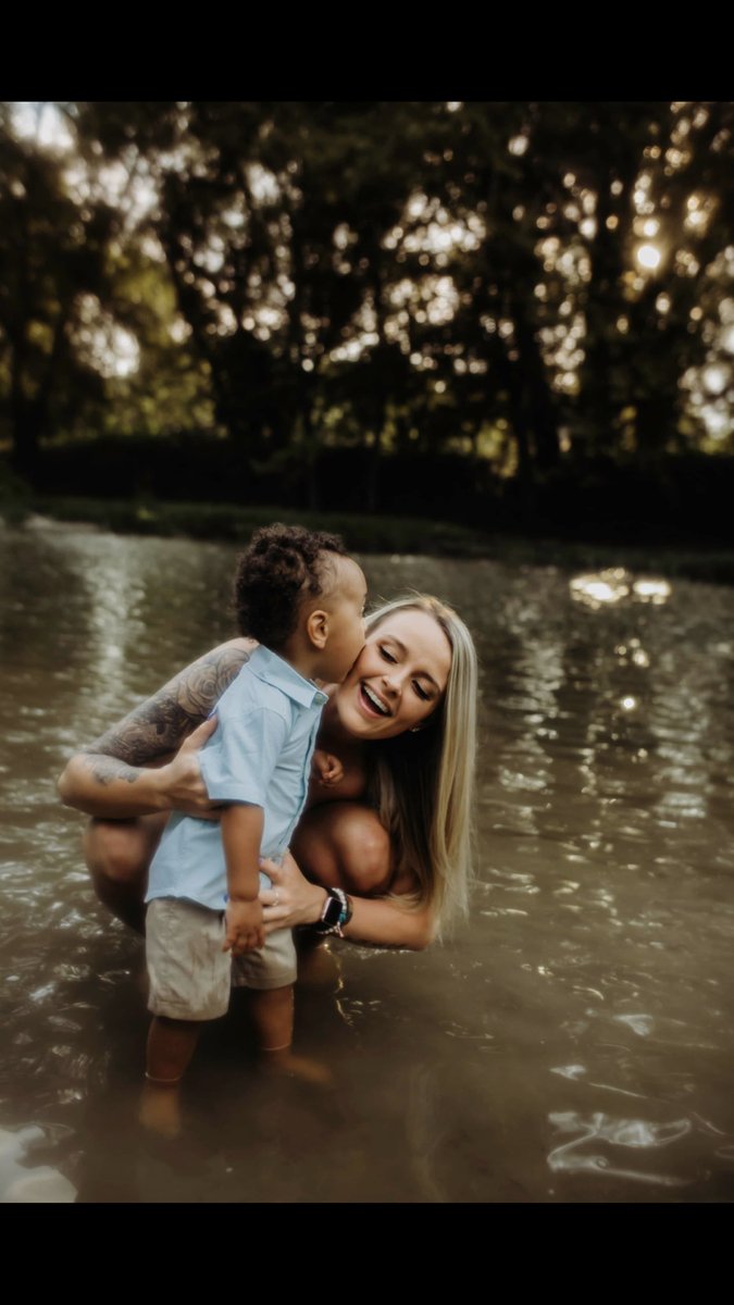 hannah_helm's tweet photo. obsessed 💛 you can always count on me 🤞🏽😘 baby boy https://t.co/PM0iDgVc14