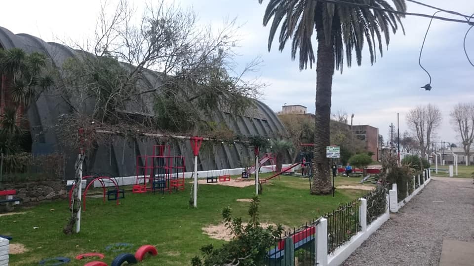 GobiernoRocha's tweet photo. #Plaza de #Deportes #Proyecta2019
El #Deporte es un medio óptimo para mejorar la salud integral. A través de las actividades físicas y deportivas, (herramientas que animan a las personas a cuidar su salud) brinda a la sociedad, una forma de de participación y recreación. https://t.co/MNLJEpyoV2